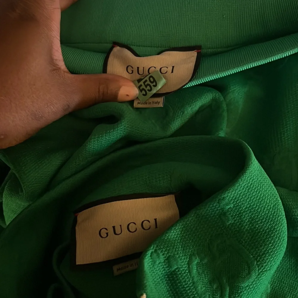 Women’s Authentic Gucci 2 piece Skirt Tracksuit size Medium - Picture 4 of 6